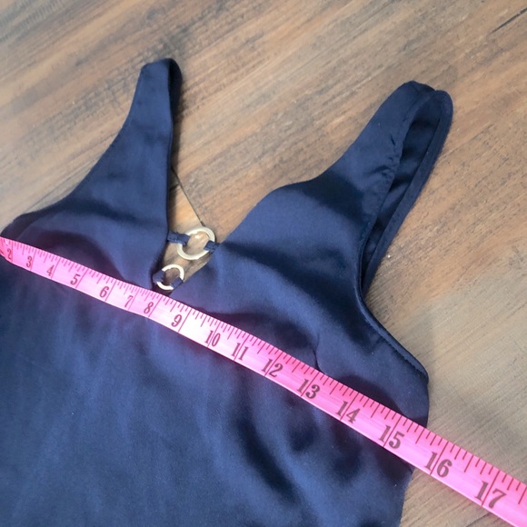 Dynamite Navy Top w. Gold Details - Picture 5 of 6